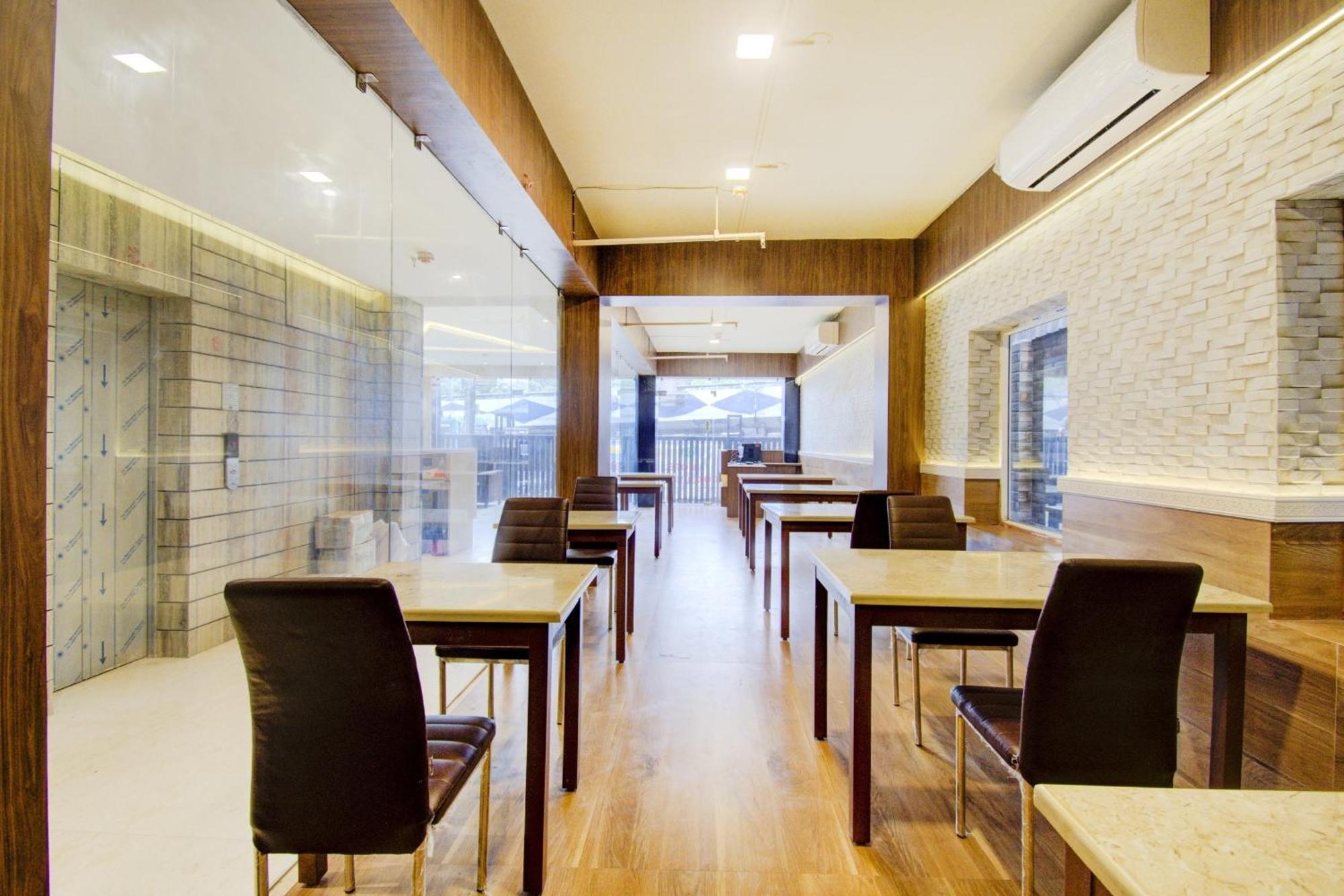 Super Townhouse Gokul Regency Near Metro Station Hotel Kolkata