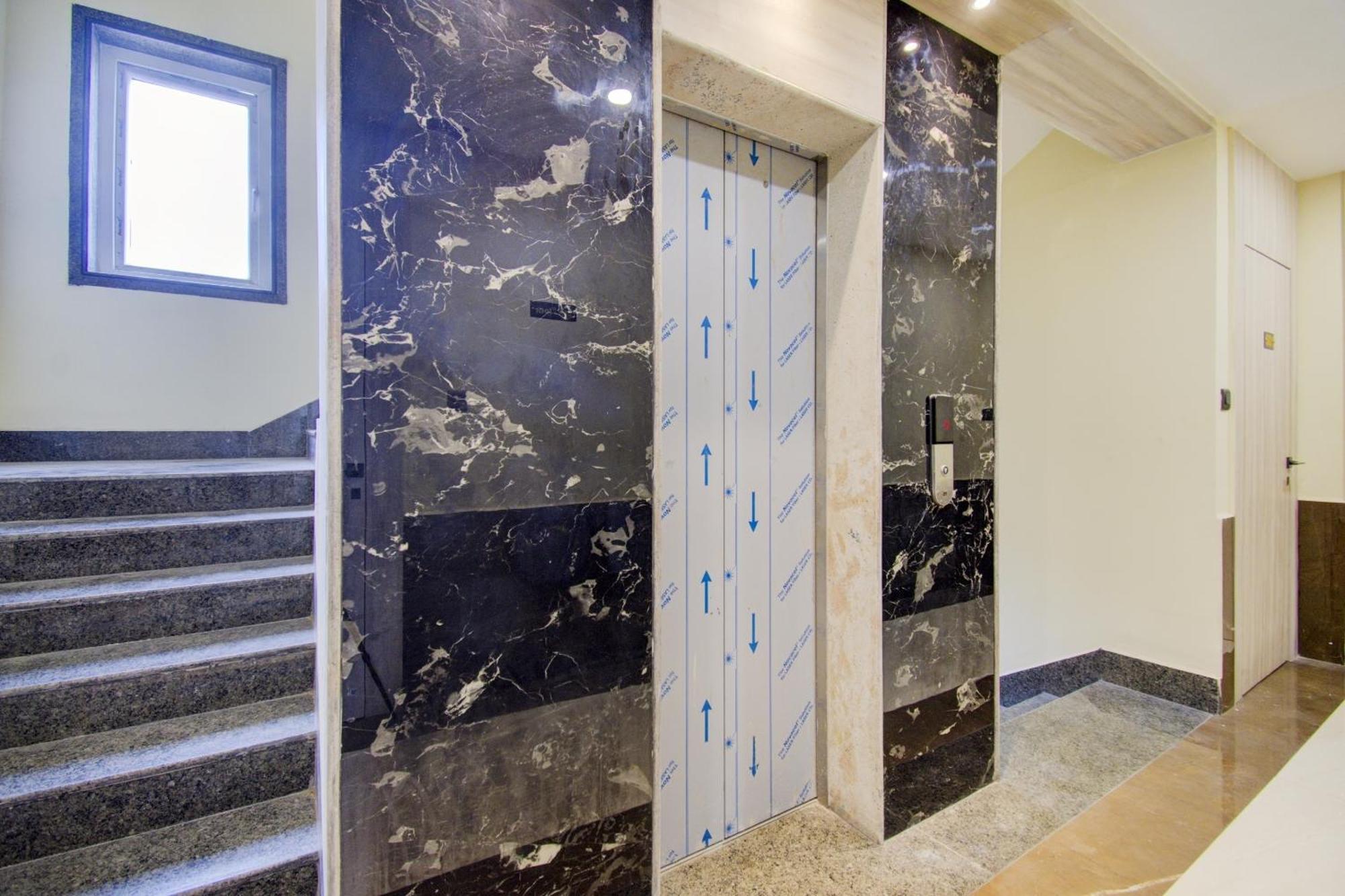 Hotel Super Townhouse Gokul Regency Near Metro Station Kolkata