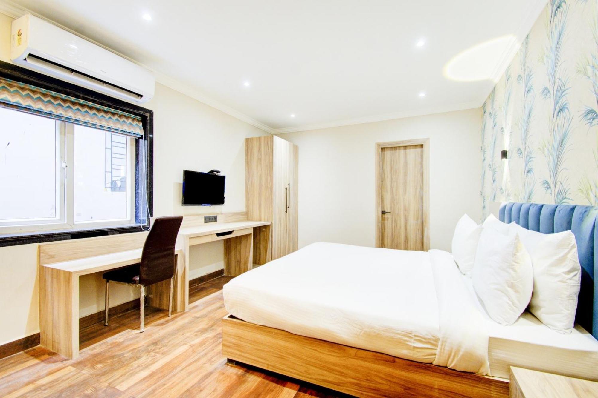 Super Townhouse Gokul Regency Near Metro Station Kolkata