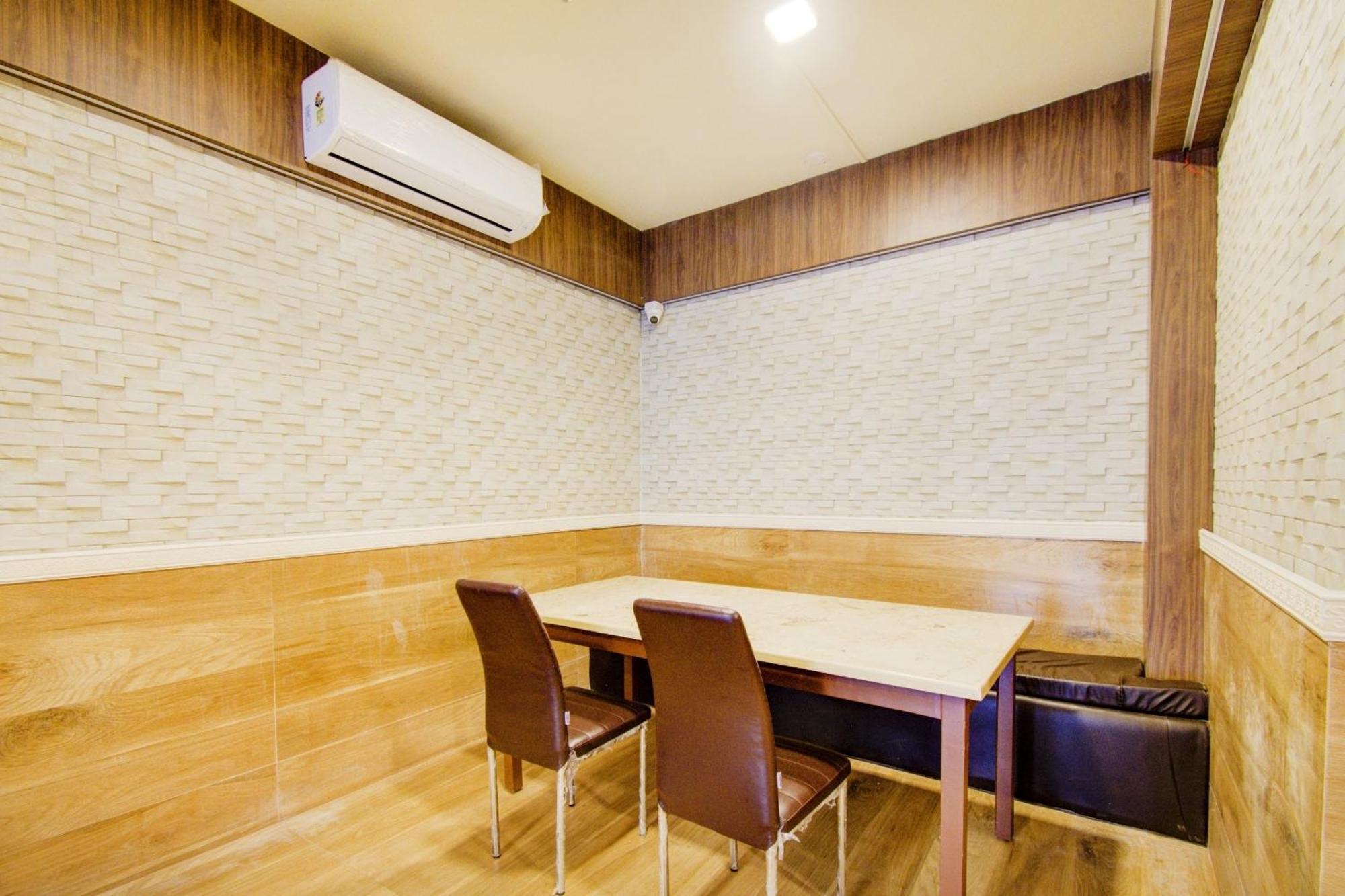 Hotel Super Townhouse Gokul Regency Near Metro Station Kolkata
